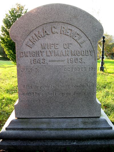 Emma Moody grave
